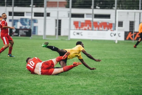 soccer players pressing